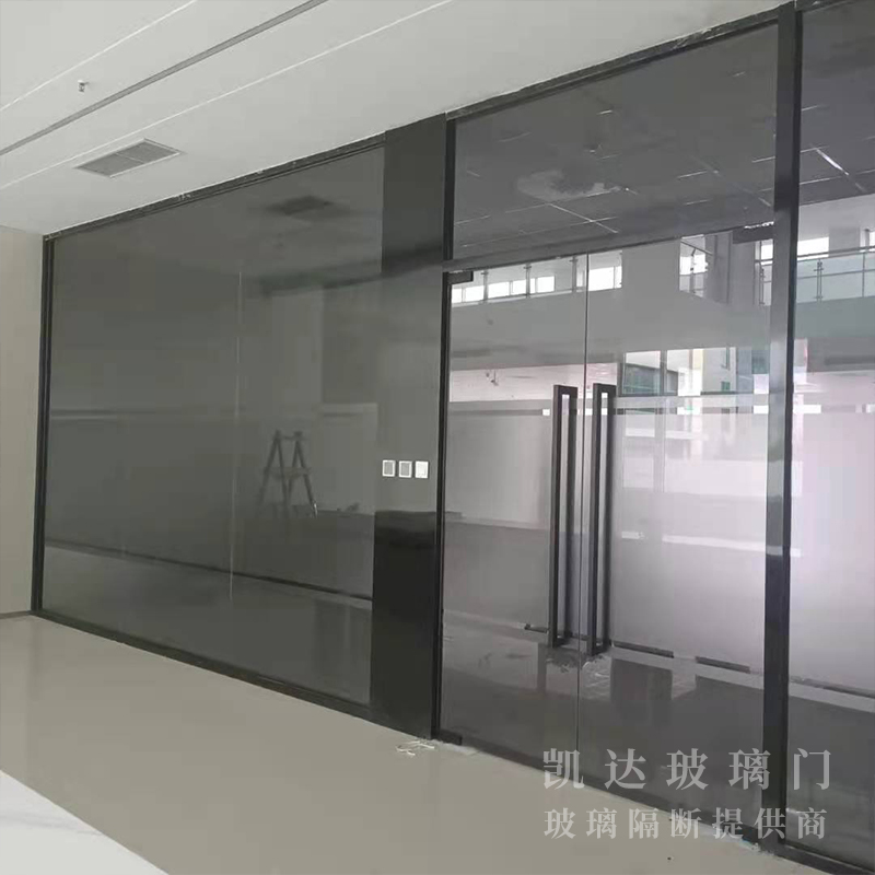 齊河新型材料中心，一樓大廳